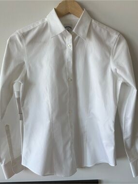 Brooks Brothers White Dress Shirt Fitted Non-iron